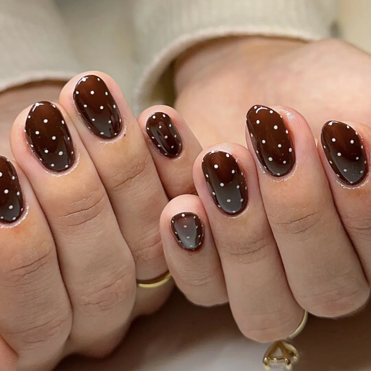 Aurora Glow – Nude Pink Ombré Press-On Nails