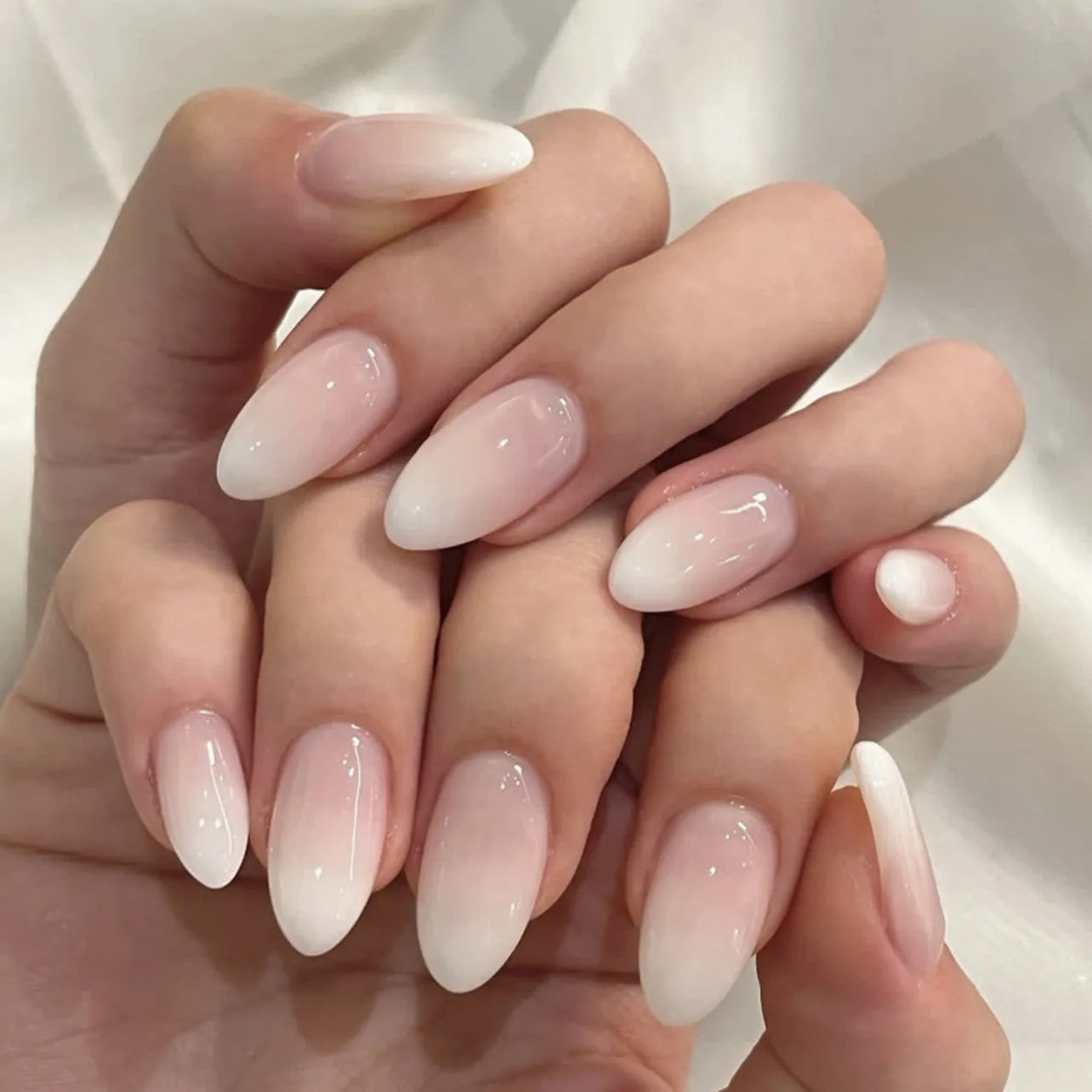 Aurora Glow – Nude Pink Ombré Press-On Nails