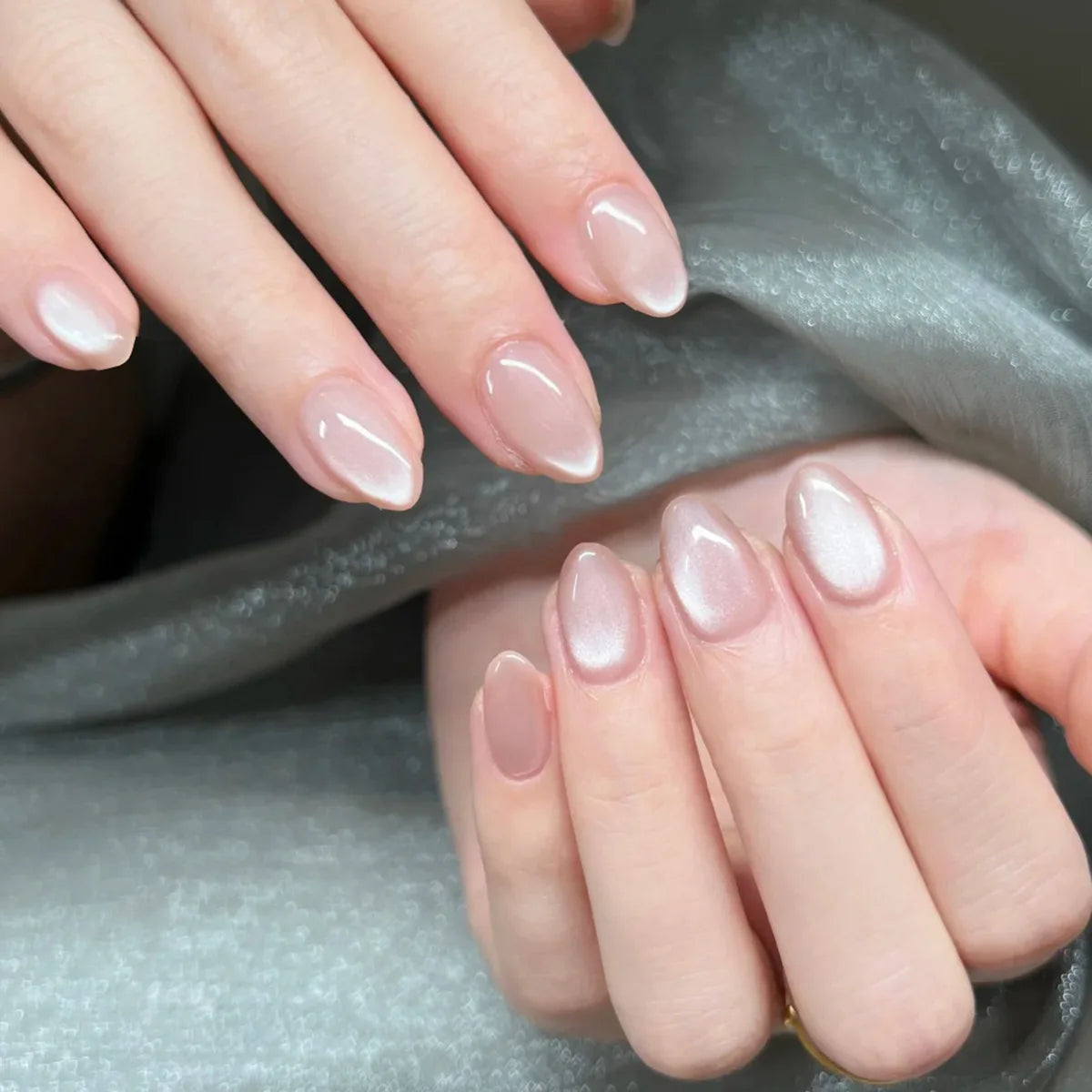 Aurora Glow – Nude Pink Ombré Press-On Nails